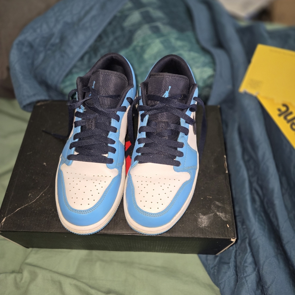 Powder blue Jordan 1 low